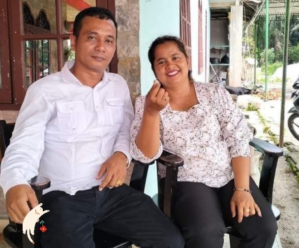 Jhon Effendi Purba Bersama Istri
