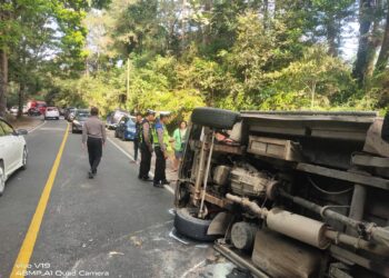 Bus PT Lalupa Karona Terbalik di Jalan Lintas Siantar – Parapat, 10 Penumpang Mengalami Luka luka