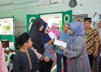 Salurkan Santunan Kepada 97 Anak Yatim Piatu, dr Susanti Merasa Bangga dan Terharu