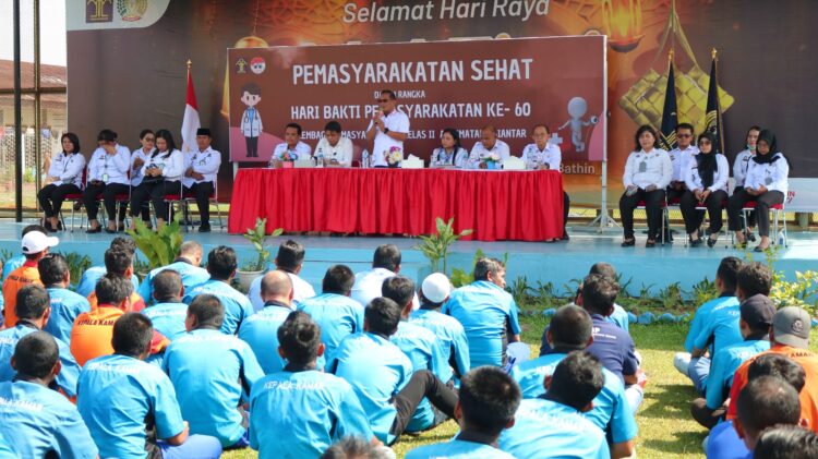 Meriahkan HBP Ke-60 Dengan Pemasyarakatan Sehat, Lapas Kelas IIA Pematangsiantar Gelar Kegiatan Pemeriksaan Kesehatan Bagi Petugas dan Warga Binaan