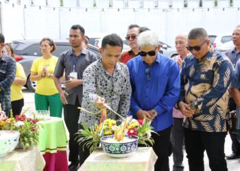 Wali Kota Pematangsiantar Buka Pentas Seni dan Bazaar Waisak 2568 BE/2024 Perguruan Buddhist Manjusri