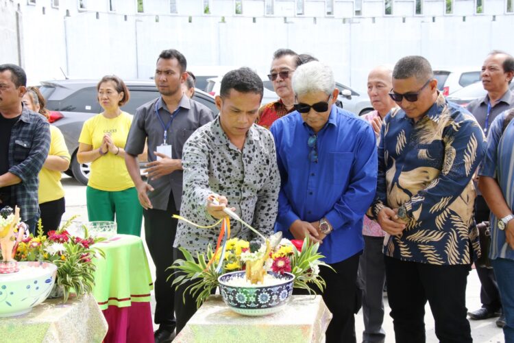 Wali Kota Pematangsiantar Buka Pentas Seni dan Bazaar Waisak 2568 BE/2024 Perguruan Buddhist Manjusri