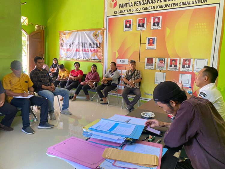 Panwaslu Kecamatan Silou Kahean Adakan Rapat Koordinasi Pesiapan Pengawasan Pemutakhiran Data