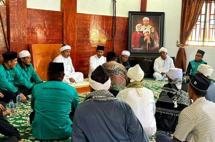 Stafsus Wapres RI Arif Rahmansyah Kunjungi Tuan Guru Batak