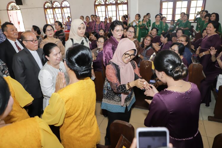 Wali Kota Pematangsiantar Hadiri Pembukaan Festival Paduan Suara GKPI se-Wilayah III