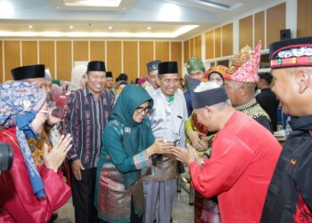 Wali Kota menerima Perkumpulan Guru Madrasah (PGM) Indonesia Award 2024