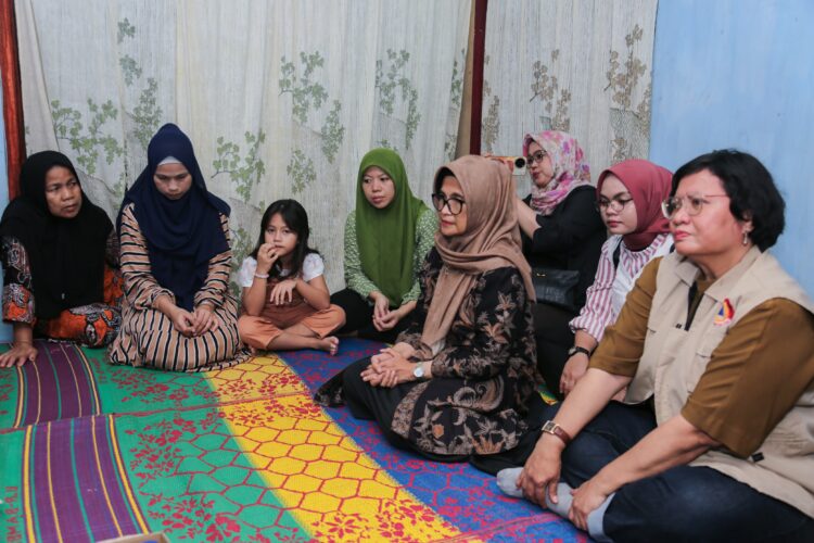 Turut Berduka, Wali Kota Pematangsiantar Berikan Bantuan Kepada Keluarga Korban Hanyut Bah Bolon