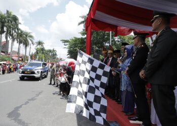 Wali Kota Melepas Peserta Karnaval Gempita Kemerdekaan Dalam Rangka HUT RI ke-79