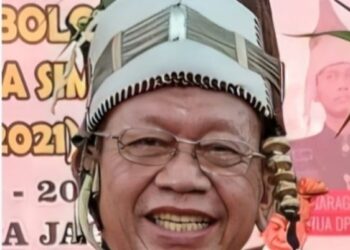 Ketua KPU Simalungun Kenakan Sortali Saat Konsolnas, PACS Nilai Tidak Menghargai Kearifan Lokal Simalungun