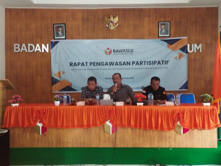 Bawaslu Simalungun Gelar Sosialisasi Pengawasan Pemilu Partisipatif kepada Pemilih Pemula dan Kader Pengawas
