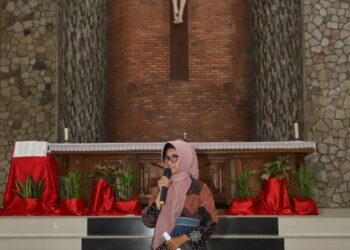 Susanti Kunjungi Sejumlah Gereja di Pematangsiantar