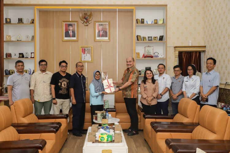 Pemko Pematangsiantar Terima 200 Sertifikat Tanah