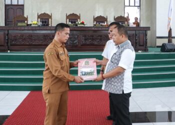 Sekda Pematangsiantar Hadiri Rapat Paripurna Penyampaian Pokok-pokok Pikiran DPRD Hasil Reses II Tahun 2024