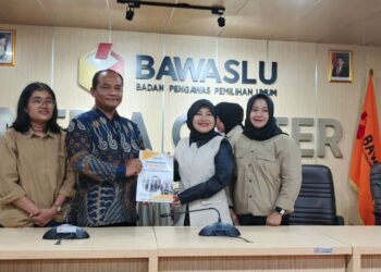 Bentuk Pertanggungjawaban, Bawaslu Simalungun Sampaikan Laporan Akhir Kehumasan Pilkada 2024 ke Bawaslu RI