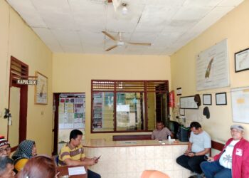 Puluhan Warga Bandar Nagori Datangi Kantor Polsek Silou Kahean, Ada Apa?