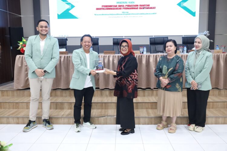 Wali Kota menghadiri Seminar Pemanfaatan Bahan Alam sebagai Bahan Obat dan Kosmetik