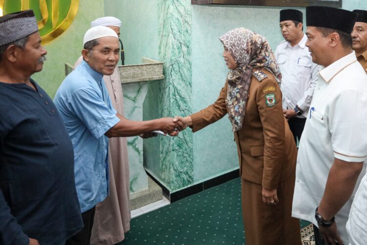 Wakil Wali Kota Pematangsiantar Bersama Dirut Perumda Tirtauli Kunjungi Masjid Al-Fatih