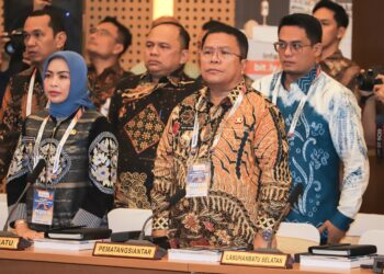 Menuangkan Ide dan Gagasan, Wali Kota Pematangsiantar Hadiri Kunsultasi Publik RPJMD 2025 di Medan