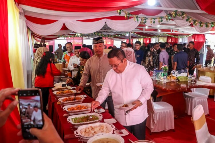 Open House Idul Fitri, Wali Kota Pematangsiantar Disambut Dandim 0207/SML