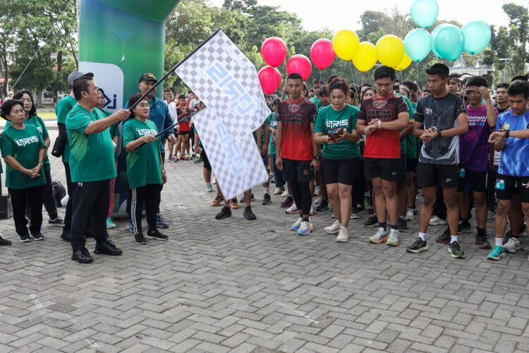 Dalam Rangka Memperingati HUT Kota Pematangsiantar, Welsy Melepas Ratusan Peserta Fun Run X FAST