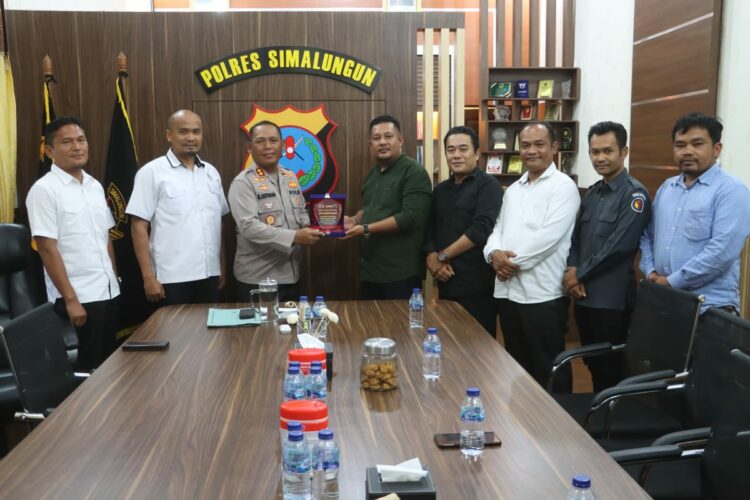 Jalin Silaturahmi, Kapolres Sambut Hangat Kunjungan Bawaslu Kabupaten Simalungun