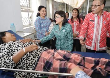 Ketua TP PKK Kota Pematangsiantar Tinjau Pelayanan KB Medis Operasi Wanita (MOW) di RSUD dr Djasamen Saragih