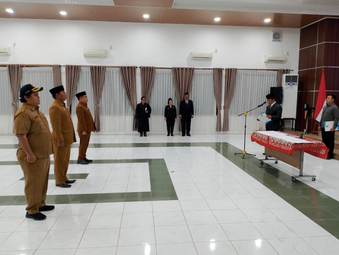 Diwakili Sekda, Wali Kota Pematangsiantar Lantik Tiga Pejabat Administrator dan Pengawas