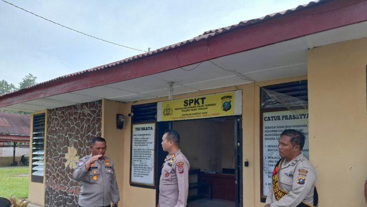 Cek Kesiapsiagaan, Kapolres Simalungun Datangi Polsek Pagi Buta
