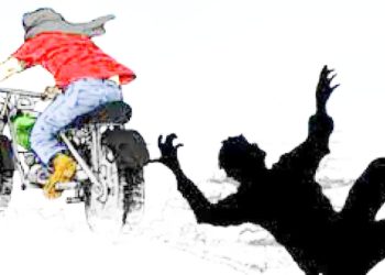 Niat Bubarkan Balap Liar, Kaki Warga Patah Ditabrak Remaja di Silou Kahean