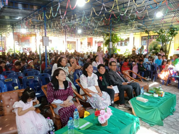 Rayakan Natal Penuh Kehangatan, SD Negeri Percontohan Pematangsiantar Perkuat Karakter Generasi Emas