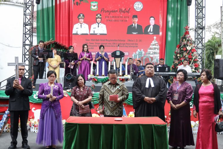 Perayaan Natal Pemko Pematangsiantar Berlangsung Hikmah