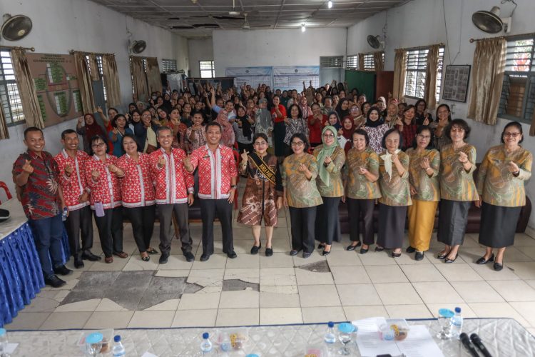 Senyum Sumringah Guru PAUD SAB Siantar: Uang Kehormatan Naik, Haru Biru Warnai Pertemuan dengan Ny. Liswati Wesly Silalahi