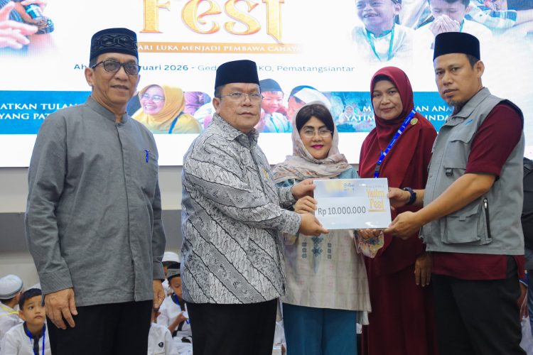 Motivasi Anak Yatim di Siantar, Wali Kota Wesly Silalahi: Jangan Berhenti Bermimpi, Pendidikan Adalah Kunci!