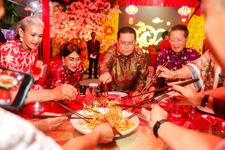 ​Gala Dinner Imlek 2577 di Kediaman Presdir PT STTC: Wali Kota Wesly Silalahi Tekankan Harmoni Sebagai Fondasi Pembangunan