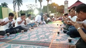 Keluarga Tumpuan Damanik Boru Panogolan (TDBP) Siantar Simalungun saat Berbuka Puasa