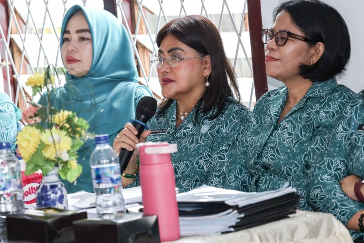 Target Juara Tingkat Provinsi, Ny. Liswati Wesly Silalahi Supervisi Tertib Administrasi PKK Kelurahan Simarito