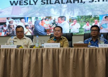 Genjot PAD, Wali Kota Wesly Silalahi Serahkan 93 Ribu SPPT PBB-P2: ASN Harus Jadi Contoh Taat Pajak!