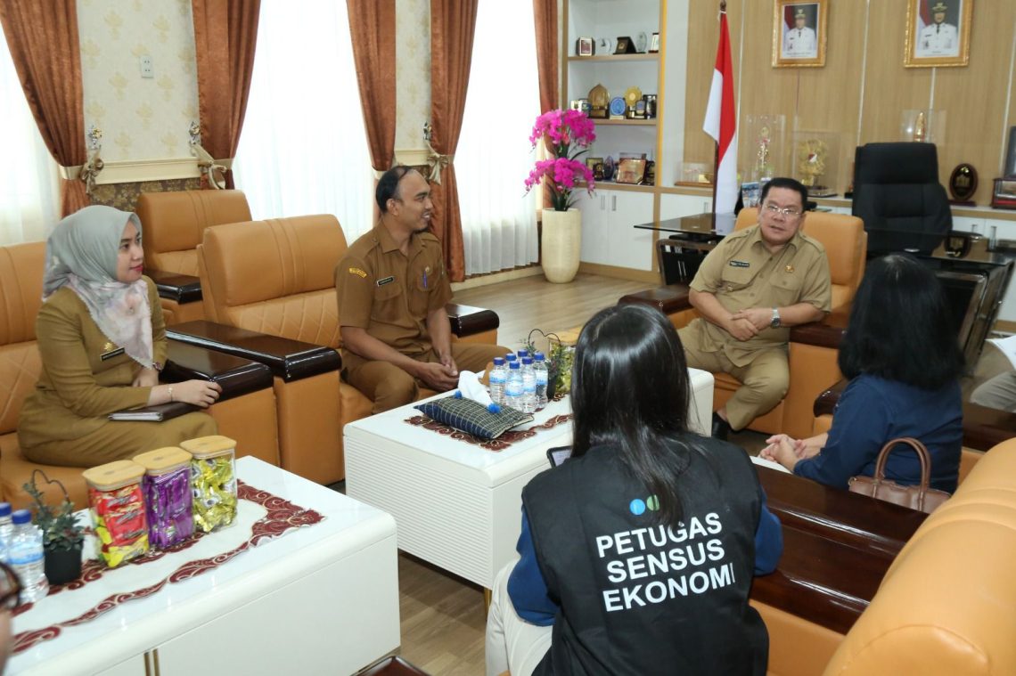 Terima Petugas BPS di Balai Kota, Wali Kota Wesly Silalahi Awali Sensus Ekonomi 2026 di Pematangsiantar
