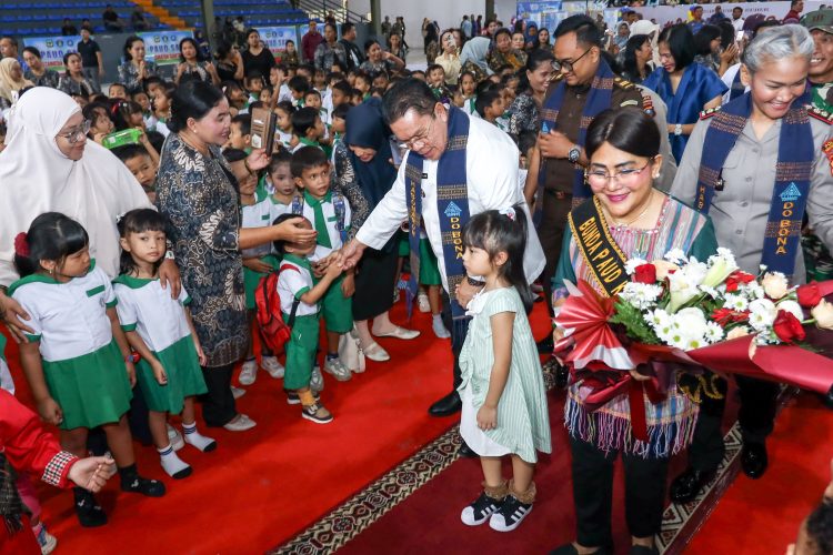 Penuh Haru dan Ceria, Kebersamaan Wali Kota dan Bunda PAUD Siantar Lepas Ratusan Murid PAUD-SAB