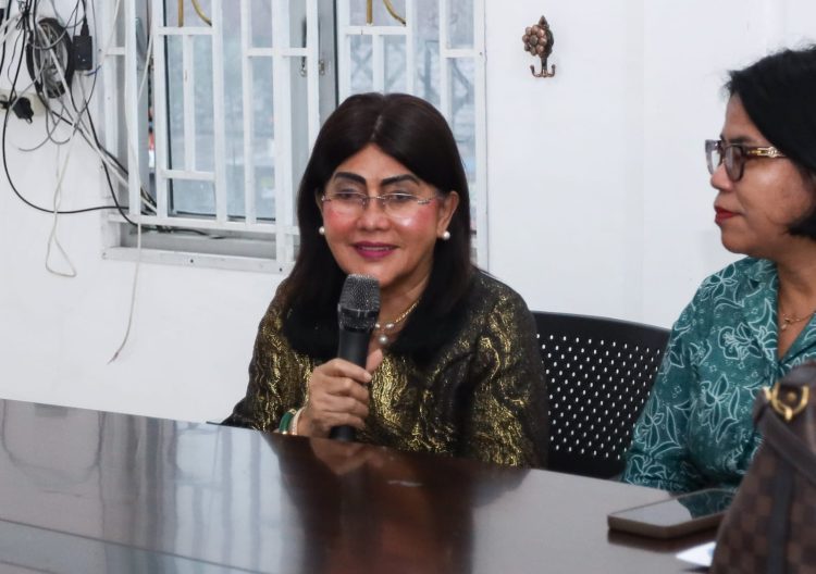 Kios Orang Tua Kader Ikut Terbakar di Pasar Dwikora, TP PKK Pematangsiantar Salurkan Tali Asih