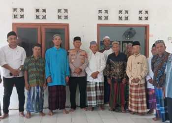 Jaga Kondusivitas Wilayah, Polsek Silou Kahean Kawal Ibadah Salat Jumat di Nagori Silau Dunia