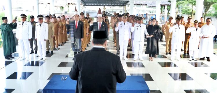 Pemkab Simalungun Lantik 45 Pejabat, Frits Ueki dan Rinton Isi Jabatan Strategis